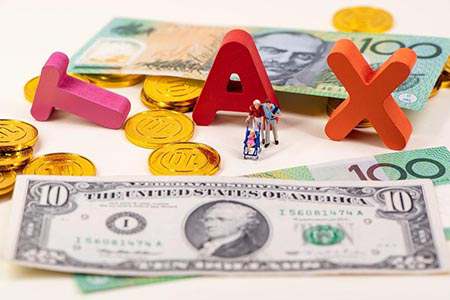 沙特原油跌停，市场波动加剧